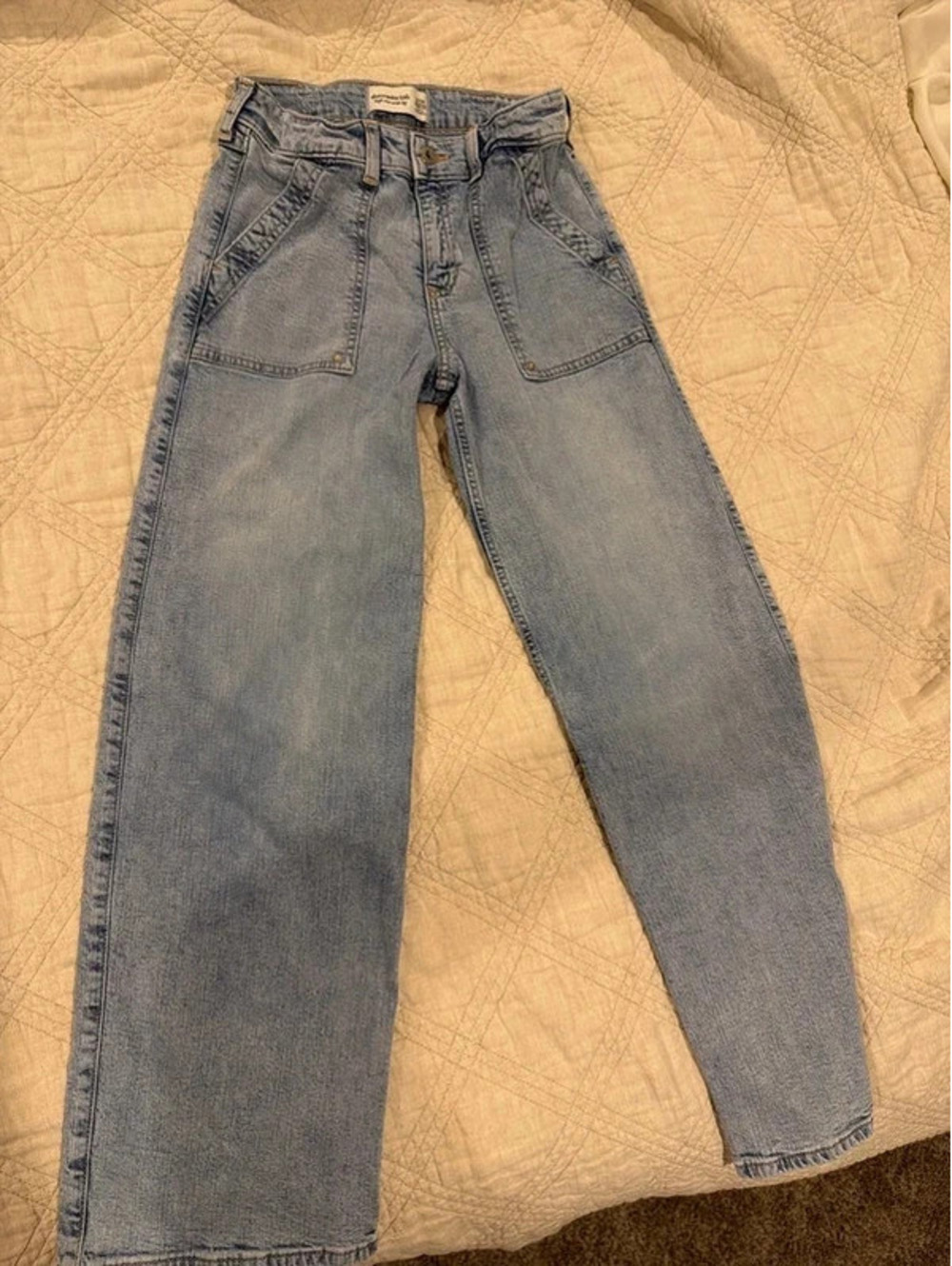 Abercrombie Kids Girls 13/14 High Rise Wide Leg Jeans Light Wash Utility Pocket